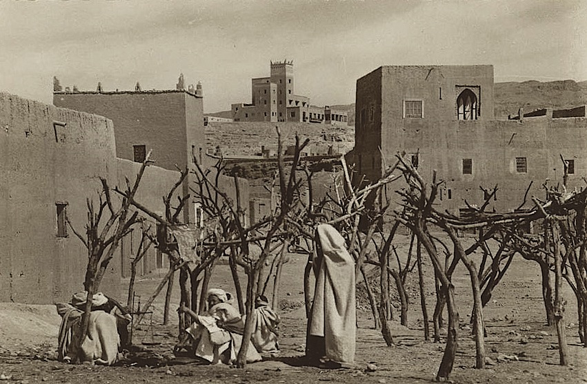 Tinerhir._Un_coin_de_lancien_souk